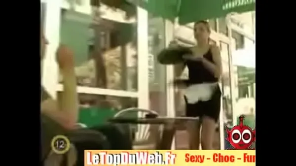 أفضل JOKE: The waitress stays in her panties in front of the customers أفضل مقاطع الفيديو