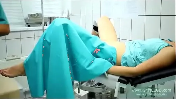 Bedste beautiful girl on a gynecological chair (33 bedste videoer