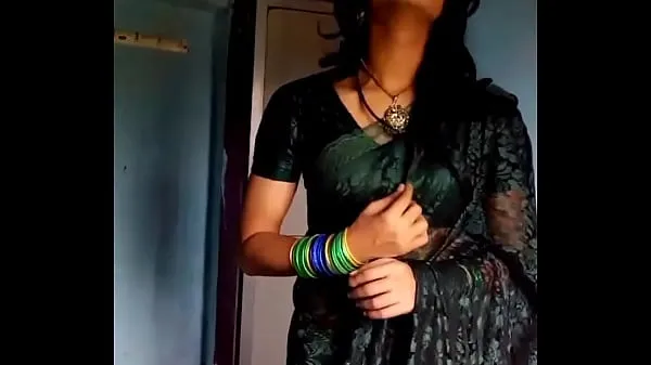 Crossdresser in green saree Video terbaik