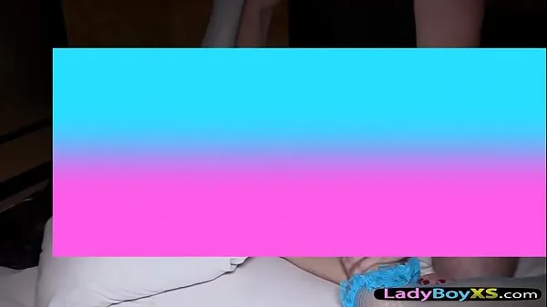 Meilleures Ladyboy asiatique maigre et mignon se fait baiser à cru meilleures vidéos