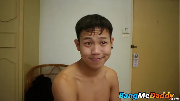 Beste Junge asiatische Twink reitet Schwanz ohne Sattel und macht Papa cumbeste Videos