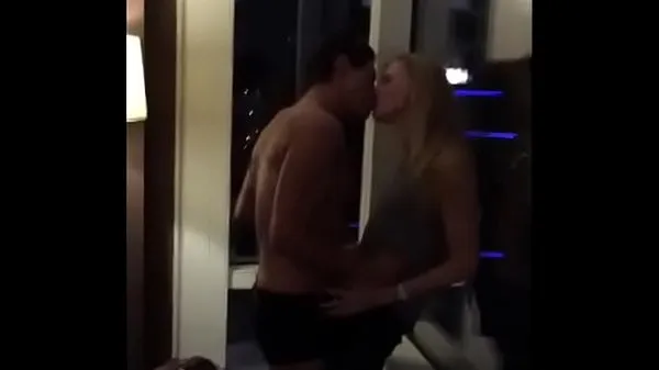 Beste Blonde Frau in einem Hotelzimmer geteiltbeste Videos