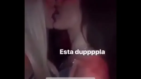 Los mejores Hermosisima amiga argentina lesbiana en antro y luego siendo follada mejores vídeos