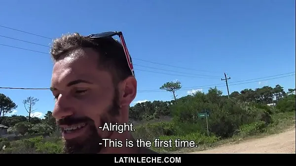 Beste LatinLeche - Brace-Faced Stud lässt sein Arschloch von einem heterosexuellen Fremden hämmernbeste Videos