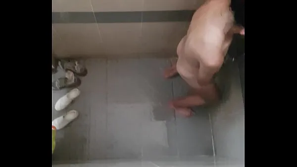 Beste Vietnam bathroom, after running, she take bath beste video's