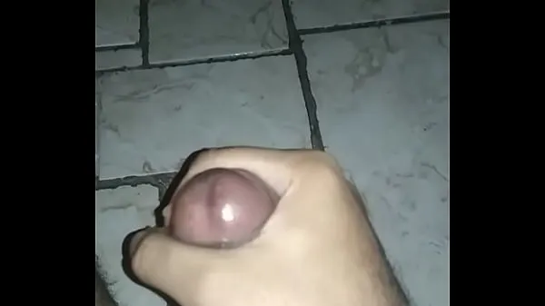 Meilleures Boy watchs porn and cums a lot meilleures vidéos