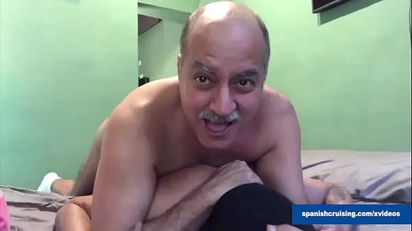 أفضل Horny Daddy Fucking a Guy أفضل مقاطع الفيديو