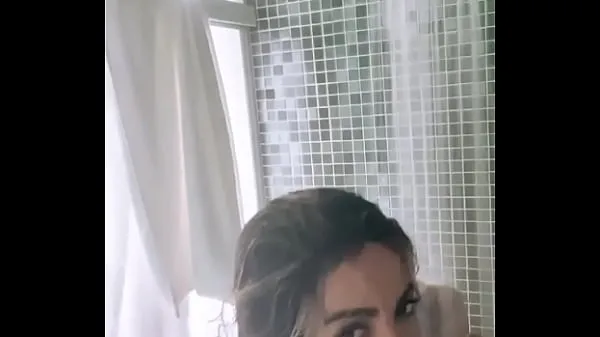 Meilleures Seins d'Anitta Vaza pendant le bain meilleures vidéos