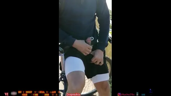 I migliori Lucho79x Come ciclista nel parco mostro il mio varga a un altro ciclistavideo migliori