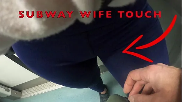 Terbaik My Wife Let Older Unknown Man to Touch her Pussy Lips Over her Spandex Leggings in Subway Video terbaik