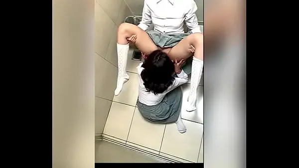 Two Lesbian Students Fucking in the School Bathroom! Pussy Licking Between School Friends! Real Amateur Sex! Cute Hot Latinas Video terbaik
