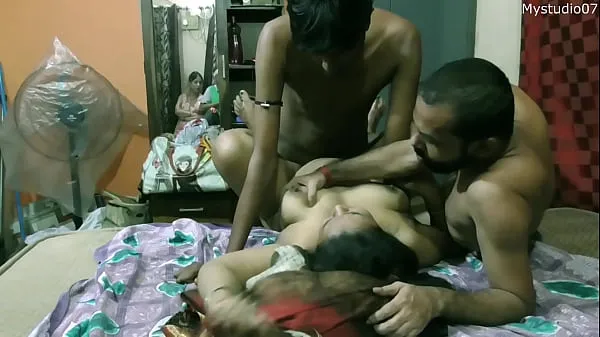 Beste Indian hot milf bhabhi having sex for money with two brother-in-law!! with hot dirty audio beste videoer
