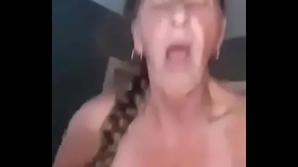 Best Does anyone know her name best Videos