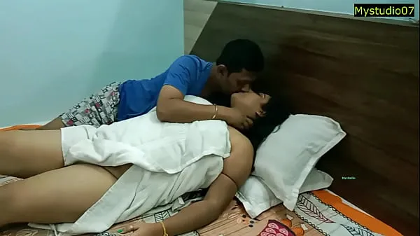 Desi sexy wife shared by husband with his Boss Video hay nhất hay nhất