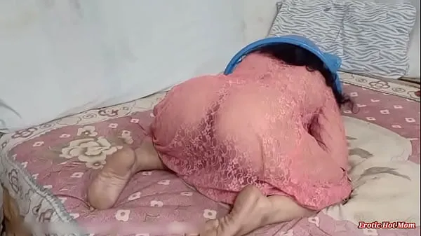 최고의 Indian bhabhi anal fucked in doggy style gaand chudai by Devar when she stucked in basket while collecting clothes 최고의 비디오
