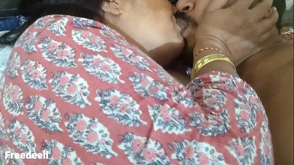 Najlepšie My Real Bhabhi Teach me How To Sex without my Permission. Full Hindi Video najlepšie videá