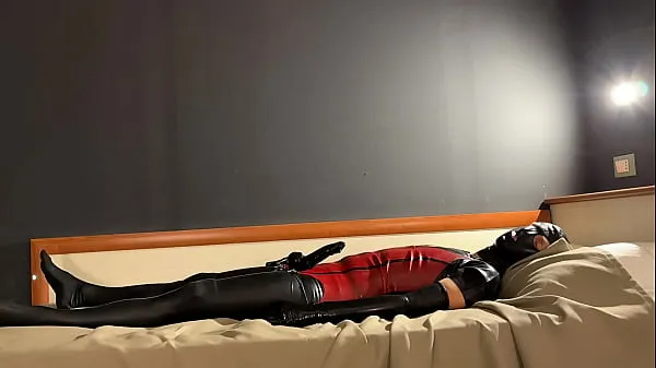 最好的 Sleeping in Latex 最佳影片