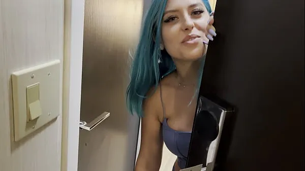Beste Casting Curvy: Blue Hair Thick Porn Star BEGS to Fuck Delivery Guy beste video's
