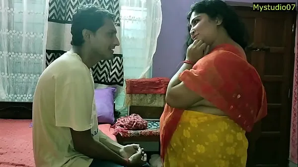 최고의 Indian Hot Bhabhi XXX sex with Innocent Boy! With Clear Audio 최고의 비디오