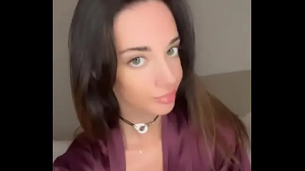 Melhores Hot girl in bathrobe using a vibrator melhores vídeos