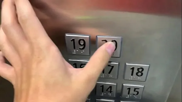 أفضل Sex in public, in the elevator with a stranger and they catch us أفضل مقاطع الفيديو