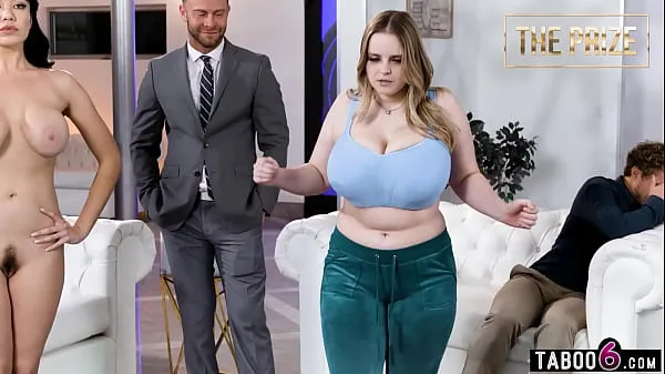 Legjobb Game show where BBW contestant Codi Vore went all the way for The Prize legjobb videók