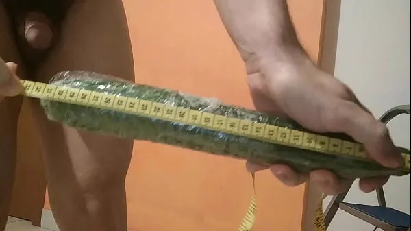 Лучшие 33 centimeters of long cucumber all up for my super hungry ass лучшие видео