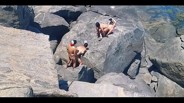 I migliori THE HOTTEST NUDISM BEACH IN RIO DE JANEIRO, ON THE ROCKS SEX HAPPENS WITH A LOT OF HORNYvideo migliori